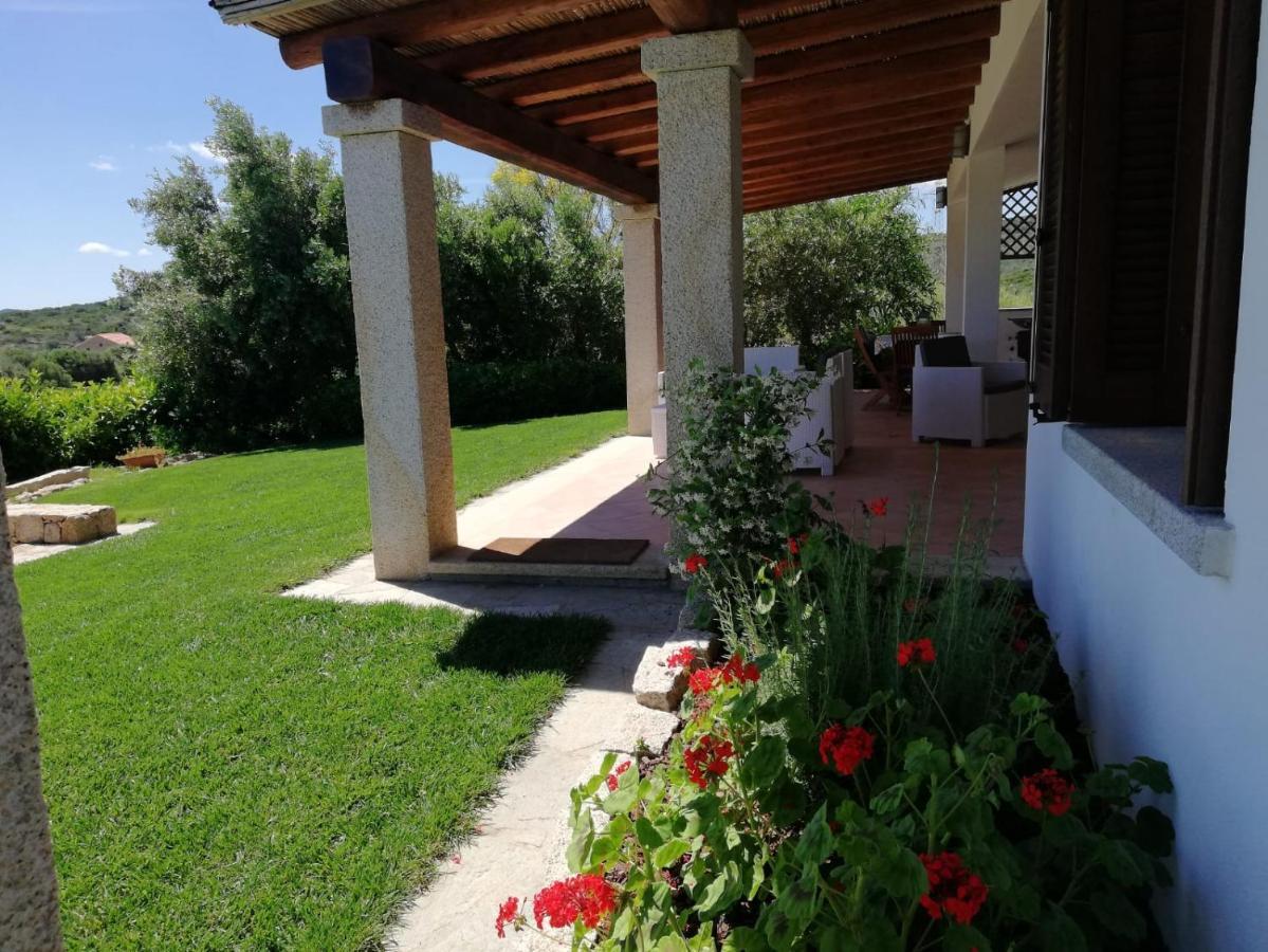 La Sima Villa Con Piscina Vista Mare San Pantaleo Sardegna المظهر الخارجي الصورة